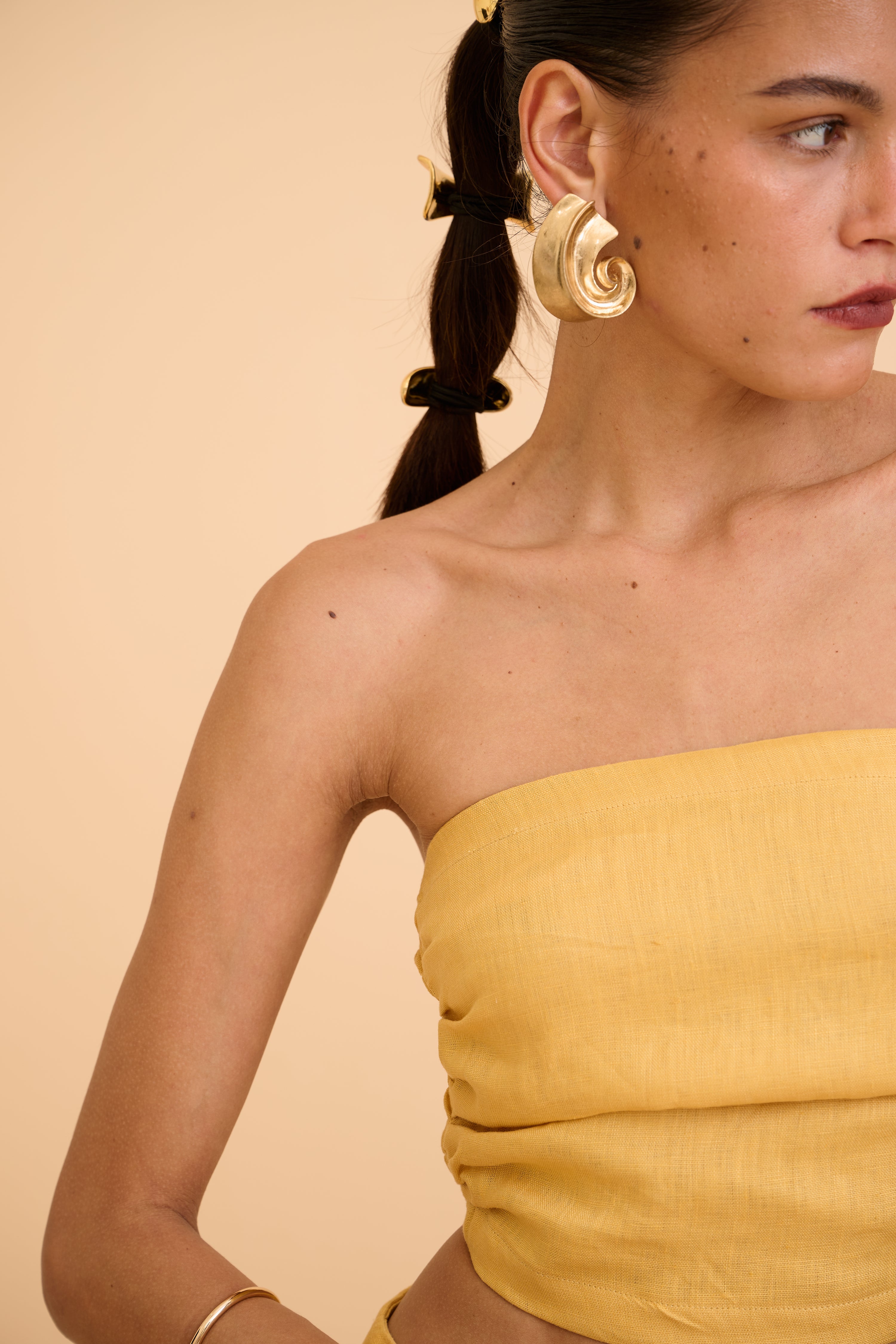 SALOMI STRAPLESS TOP