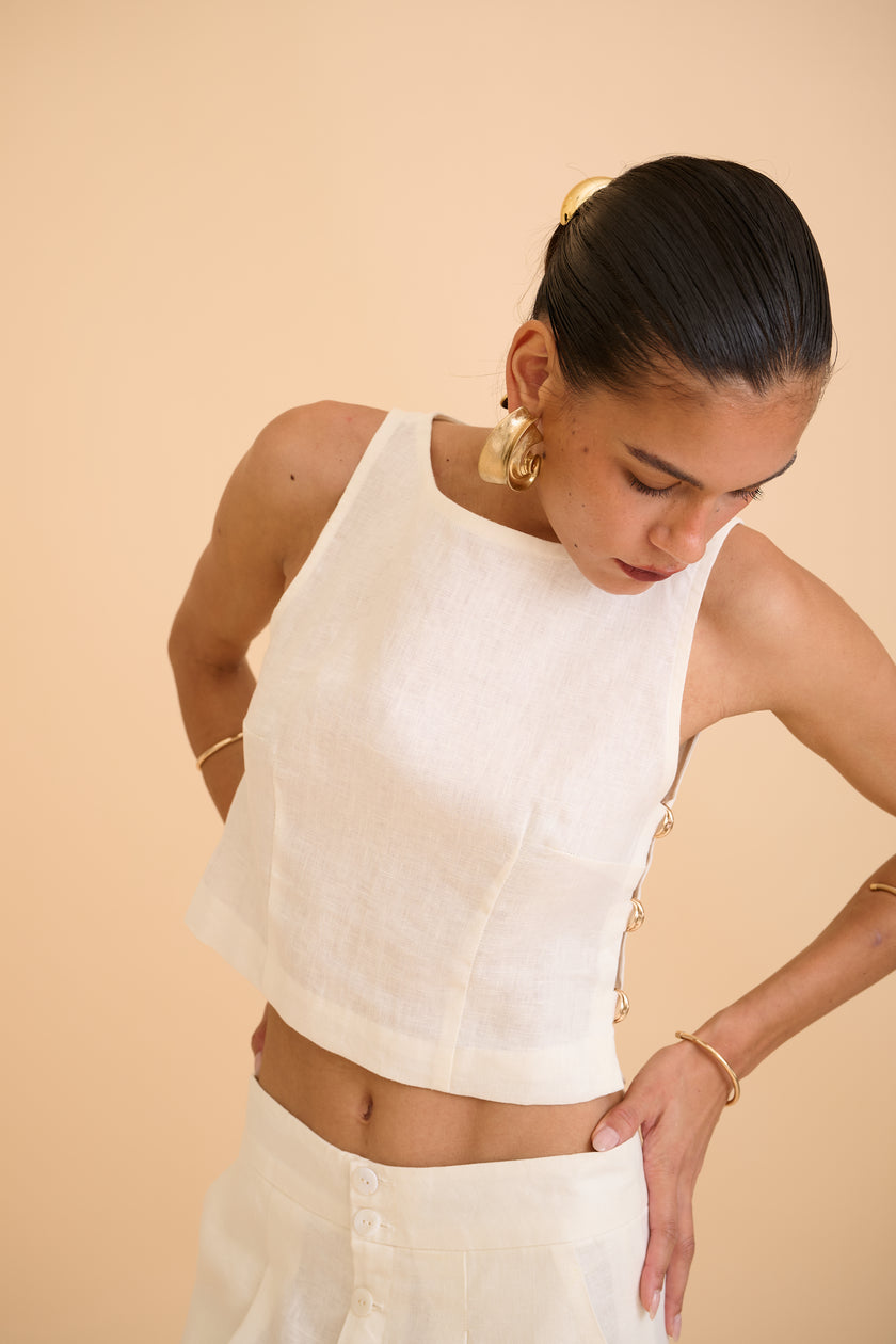 LUNE CUT-OUT TOP