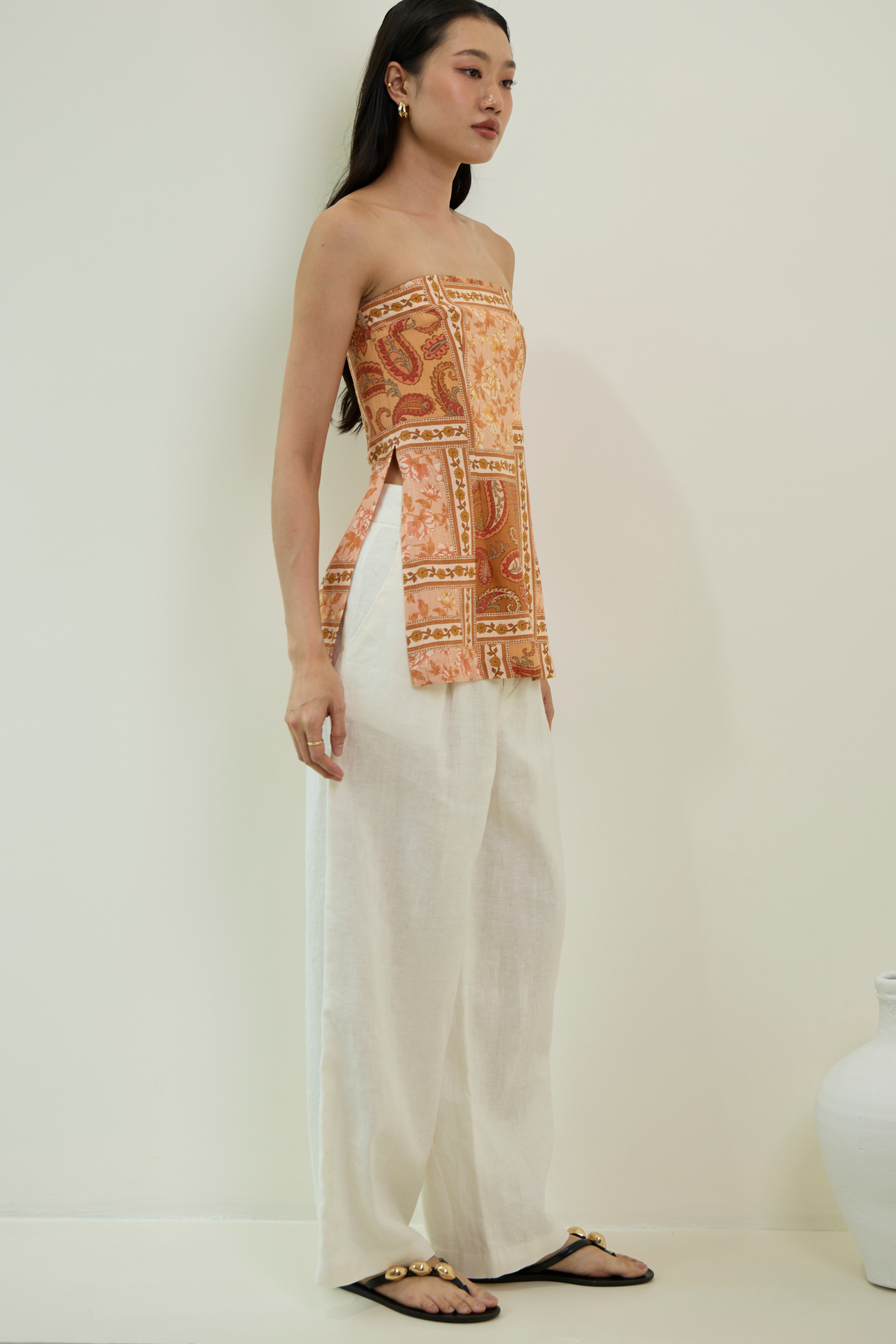 MEGARA STRAPLESS TOP