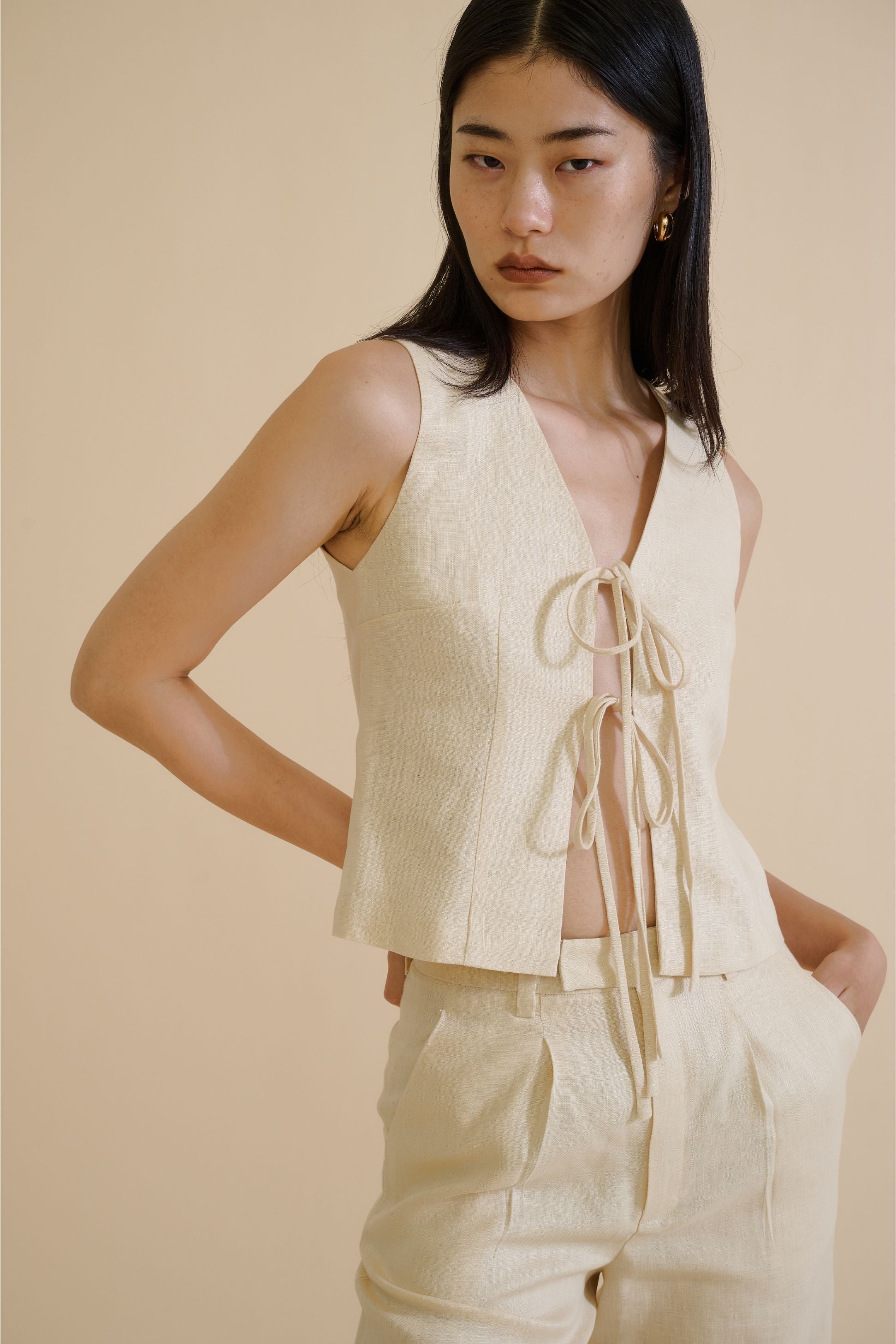 DANIELI SLEEVELESS TOP (IVORY)