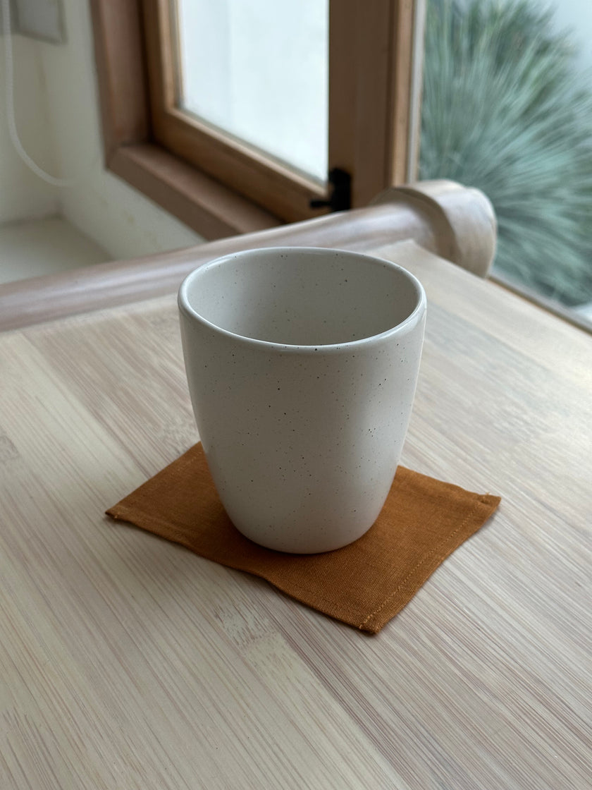Nora Holiday linen coasters (Tobacco Sand/Beige)