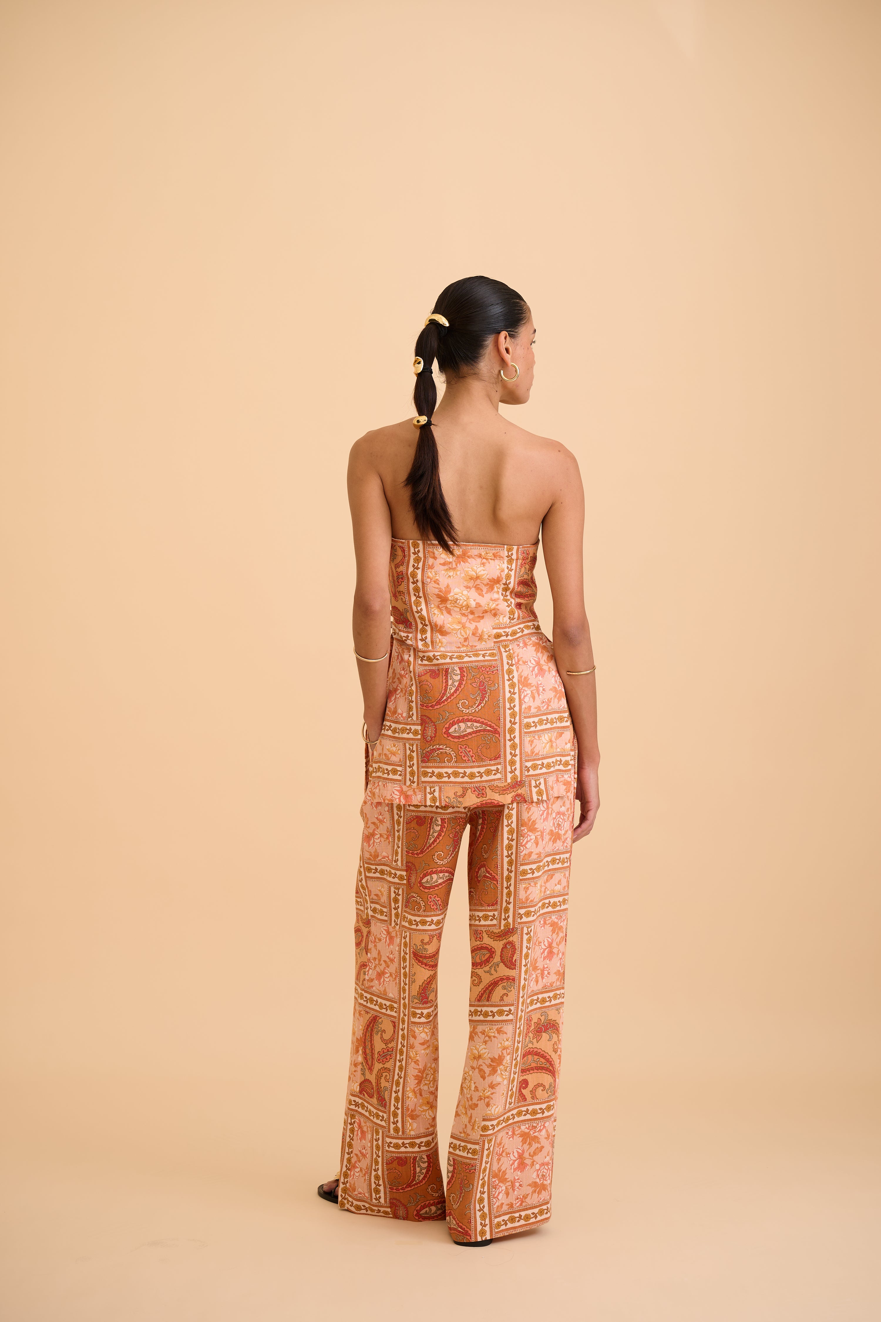 MEGARA STRAPLESS TOP