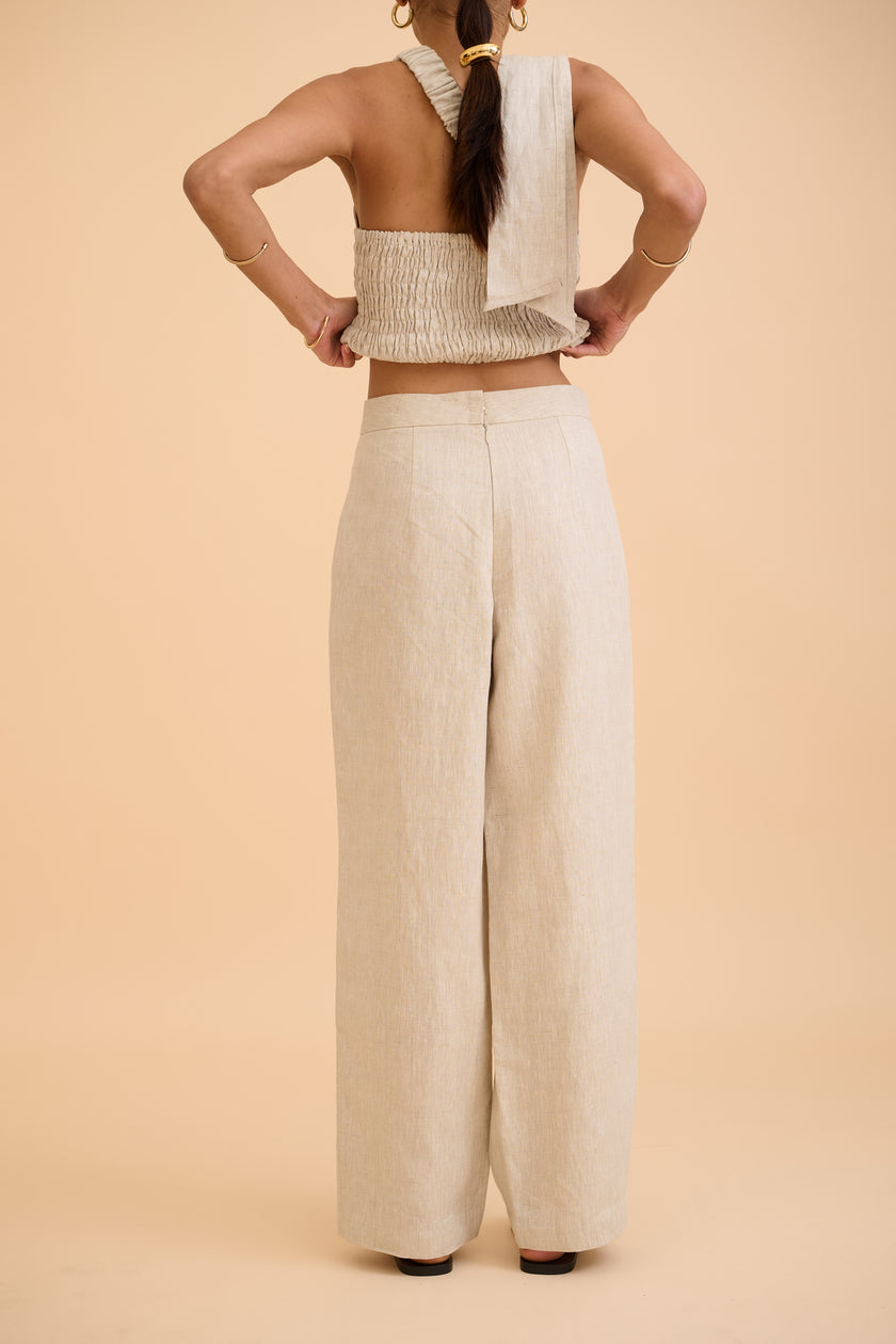 SAANVI PEARL BUTTONS TROUSER