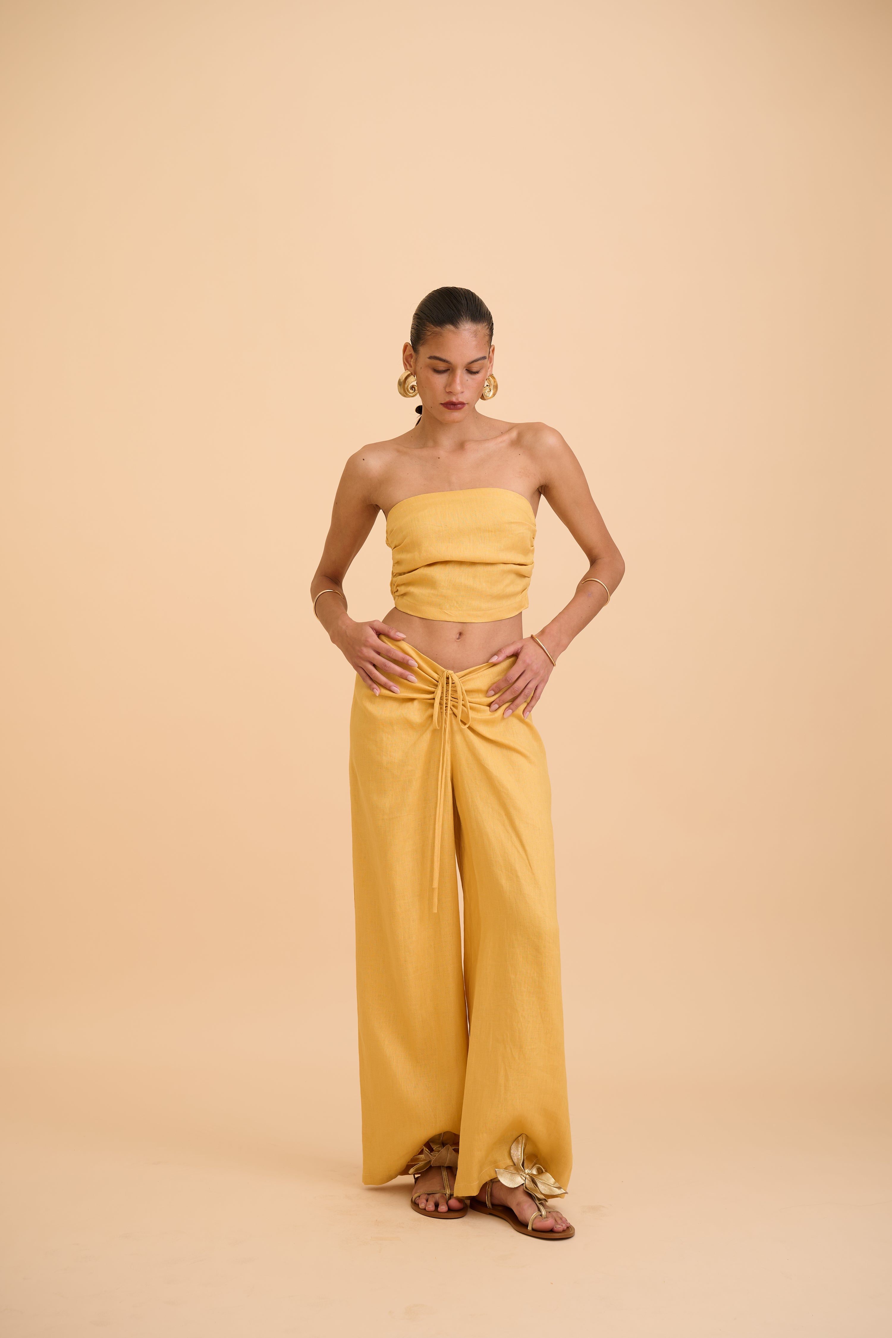 SALOMI STRAPLESS TOP