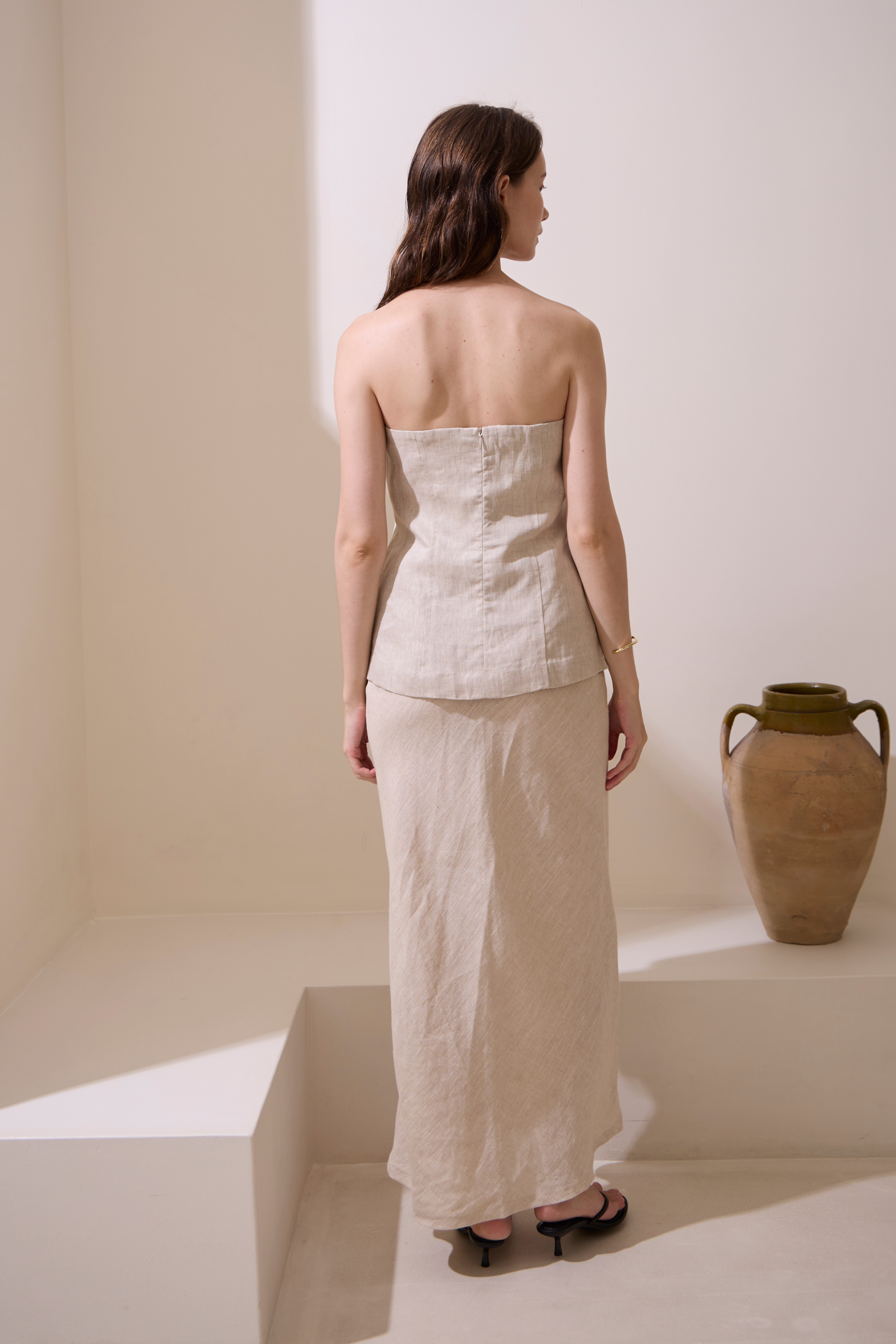 SAANVI STRAPLESS TOP